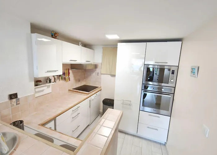 Apartment Bright 3 Minutes From The Ajaccio (Corsica)